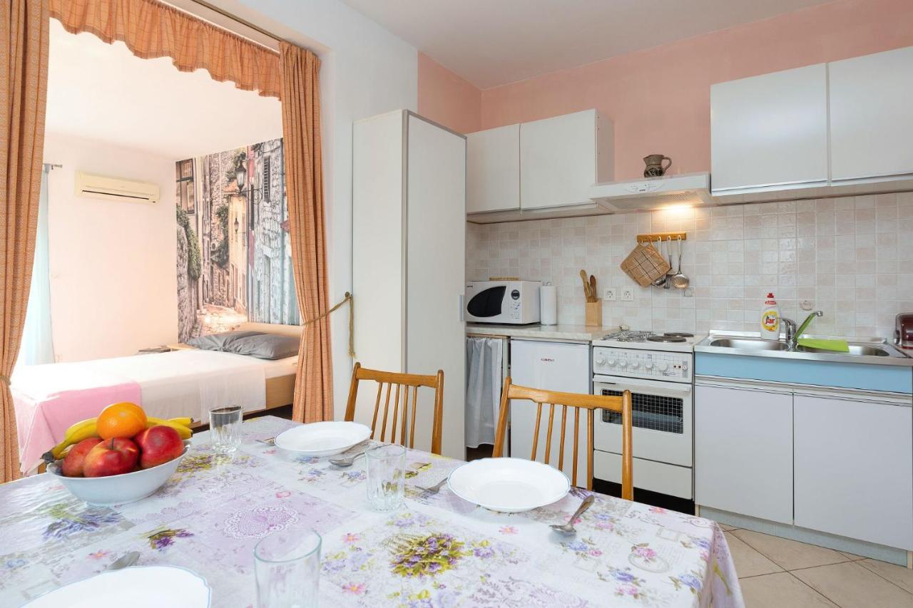 Apartments Pilicari (Adults Only) 로비니 외부 사진