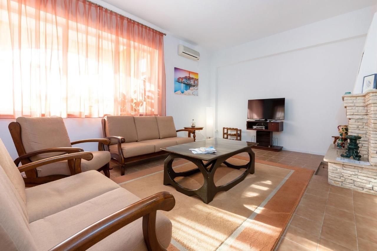 Apartments Pilicari (Adults Only) 로비니 외부 사진