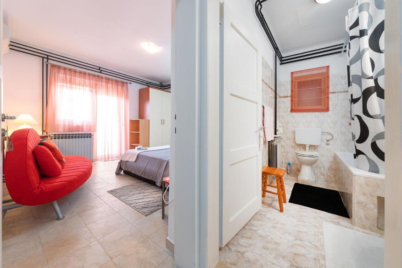 Apartments Pilicari (Adults Only) 로비니 외부 사진