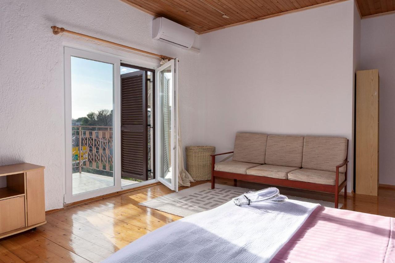 Apartments Pilicari (Adults Only) 로비니 외부 사진