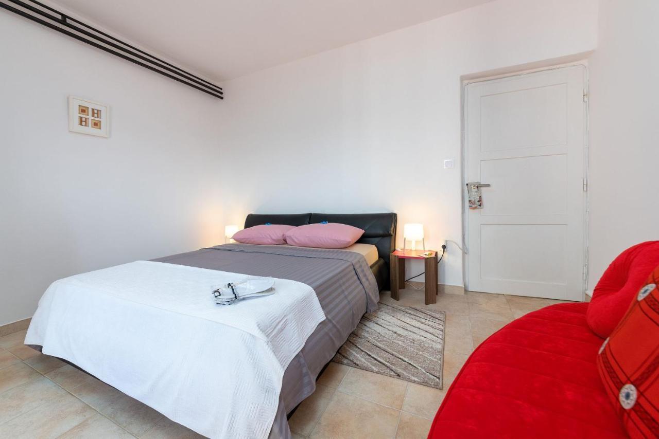 Apartments Pilicari (Adults Only) 로비니 외부 사진