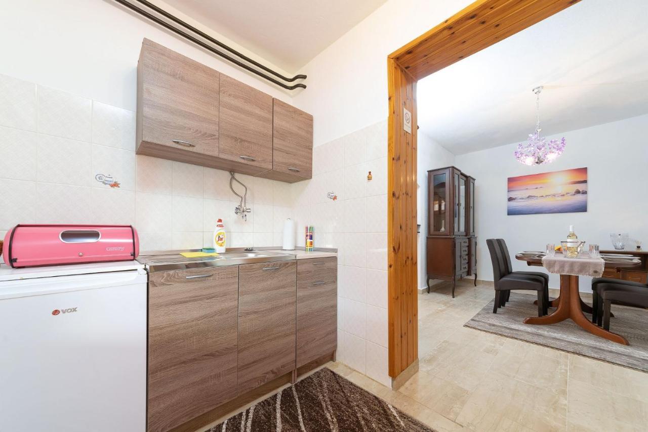 Apartments Pilicari (Adults Only) 로비니 외부 사진