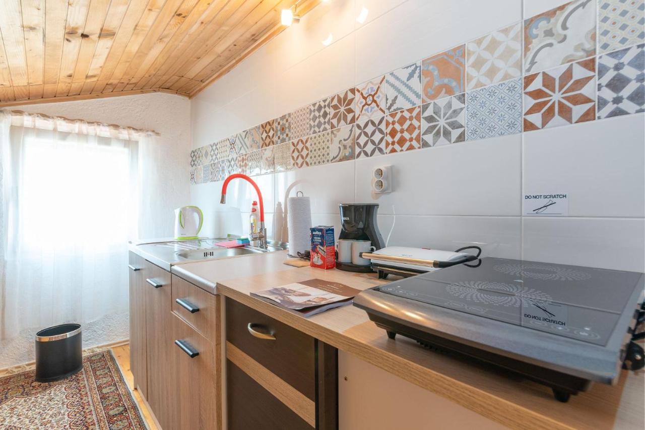 Apartments Pilicari (Adults Only) 로비니 외부 사진